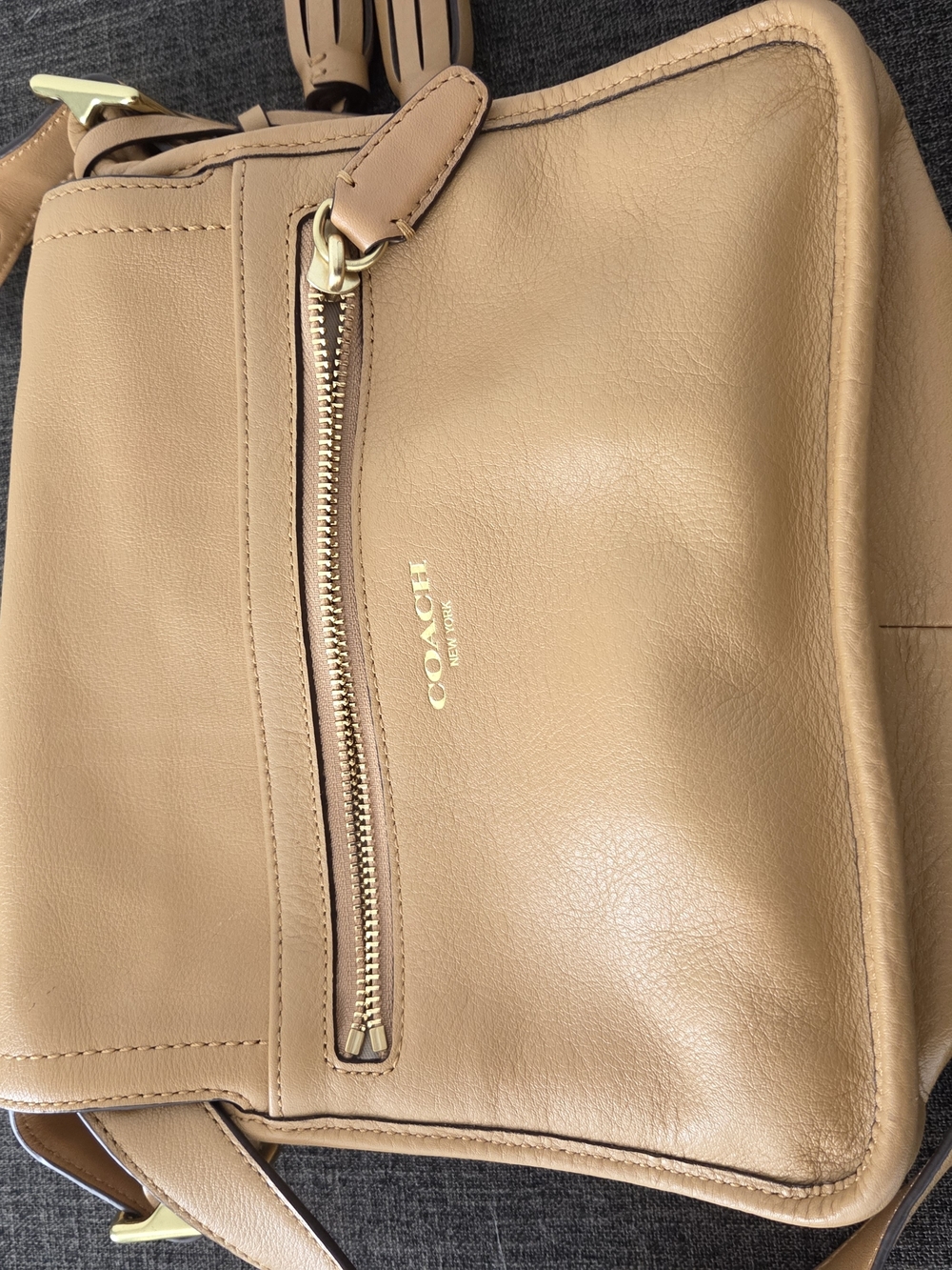 Coach Legacy Archive Rambler Crossbody Bag Camel Tan Leather - Picture 4 of 5